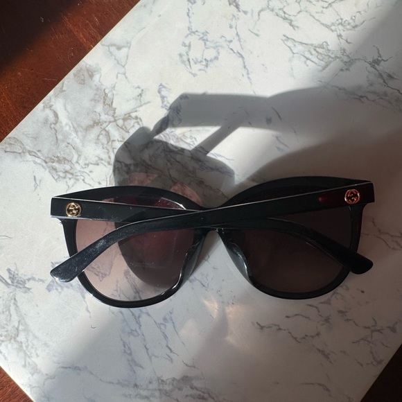 Gucci Black Gradient Sunglasses - Picture 3 of 8